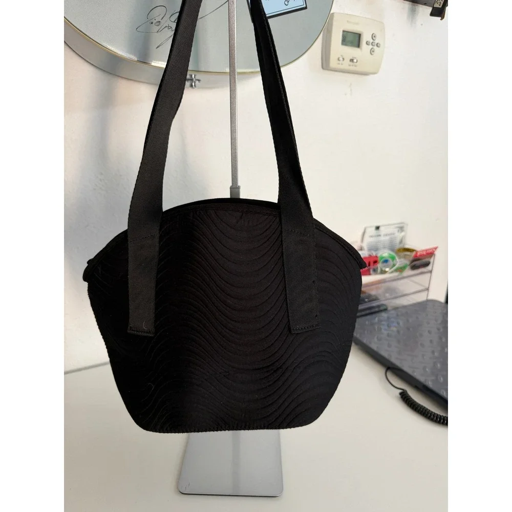Rachael Ray Black Insulated Lunch Tote Bag Wave Pattern Blue Interior Studded